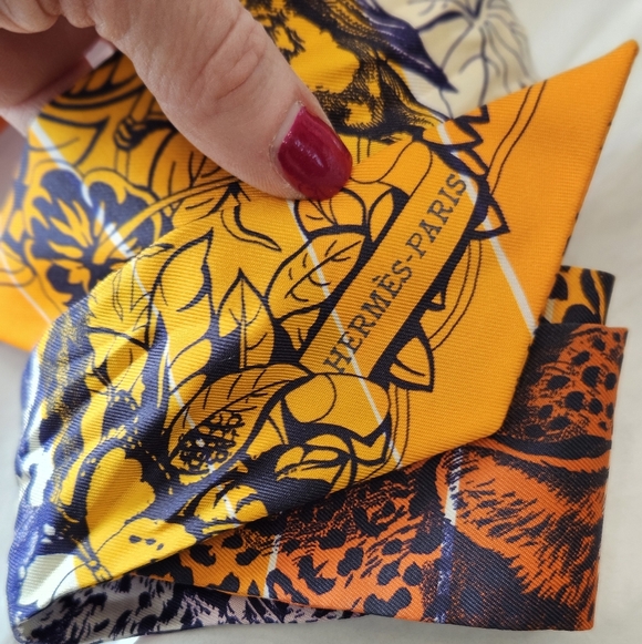 Hermès Orange and Multicolor Leopard Print Twilly - Picture 10 of 11